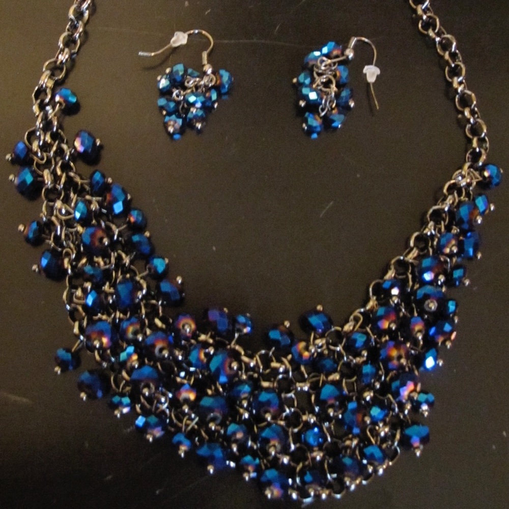 Blue Metallic Bobbled Necklace Earring Set 🤩💎